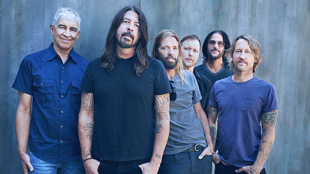 Foo Fighters Announce New Drummer After Taylor Hawkins' Death |  Entertainment Tonight